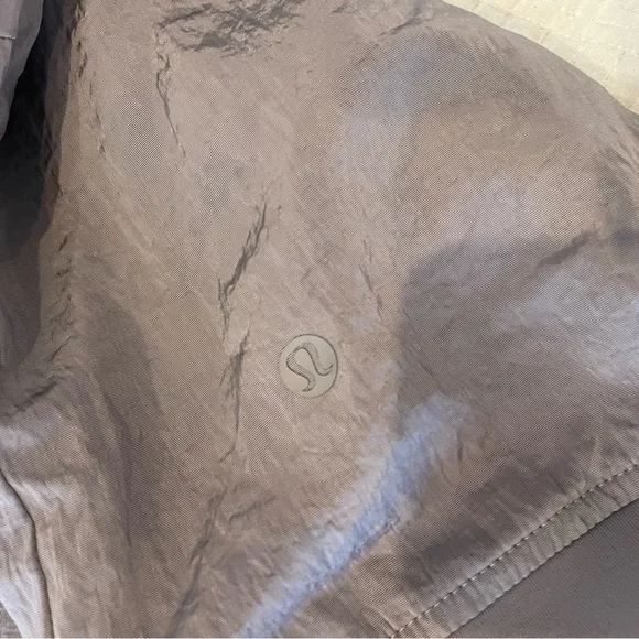 Lulu Lemon reversible jacket- purple - Picture 5 of 6